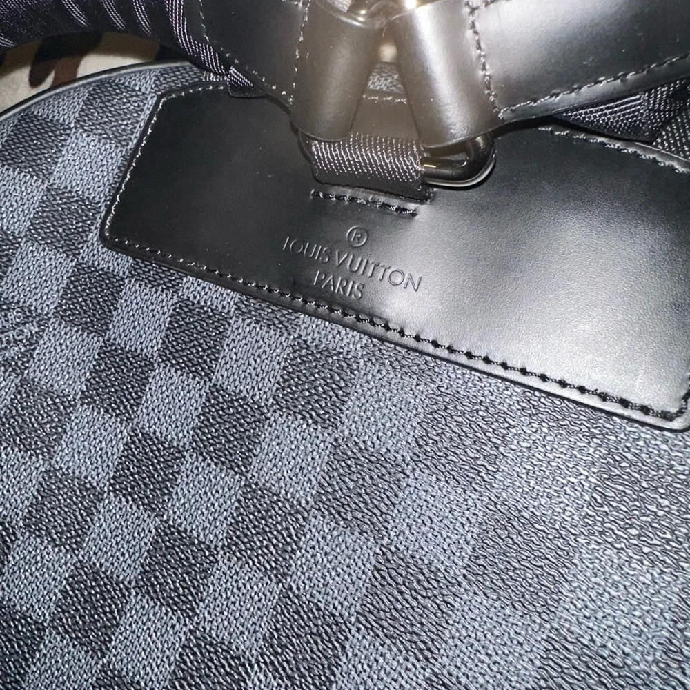 Louis Vuitton Authentic Damier Graphite Josh Backpack - Picture 6 of 8